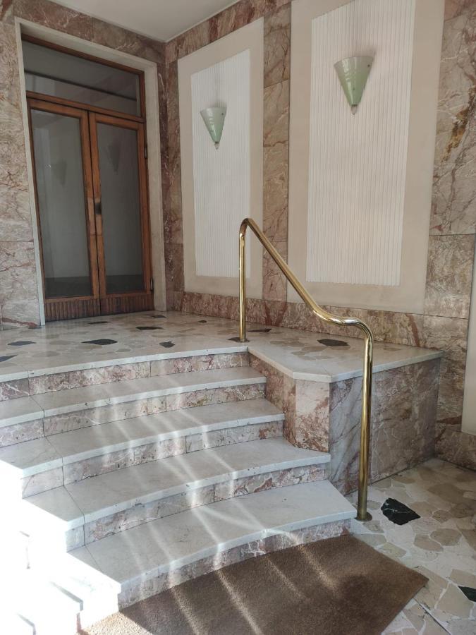 Appartamento Emmerosa, Centro Citta, Parcheggio Verona Exteriör bild