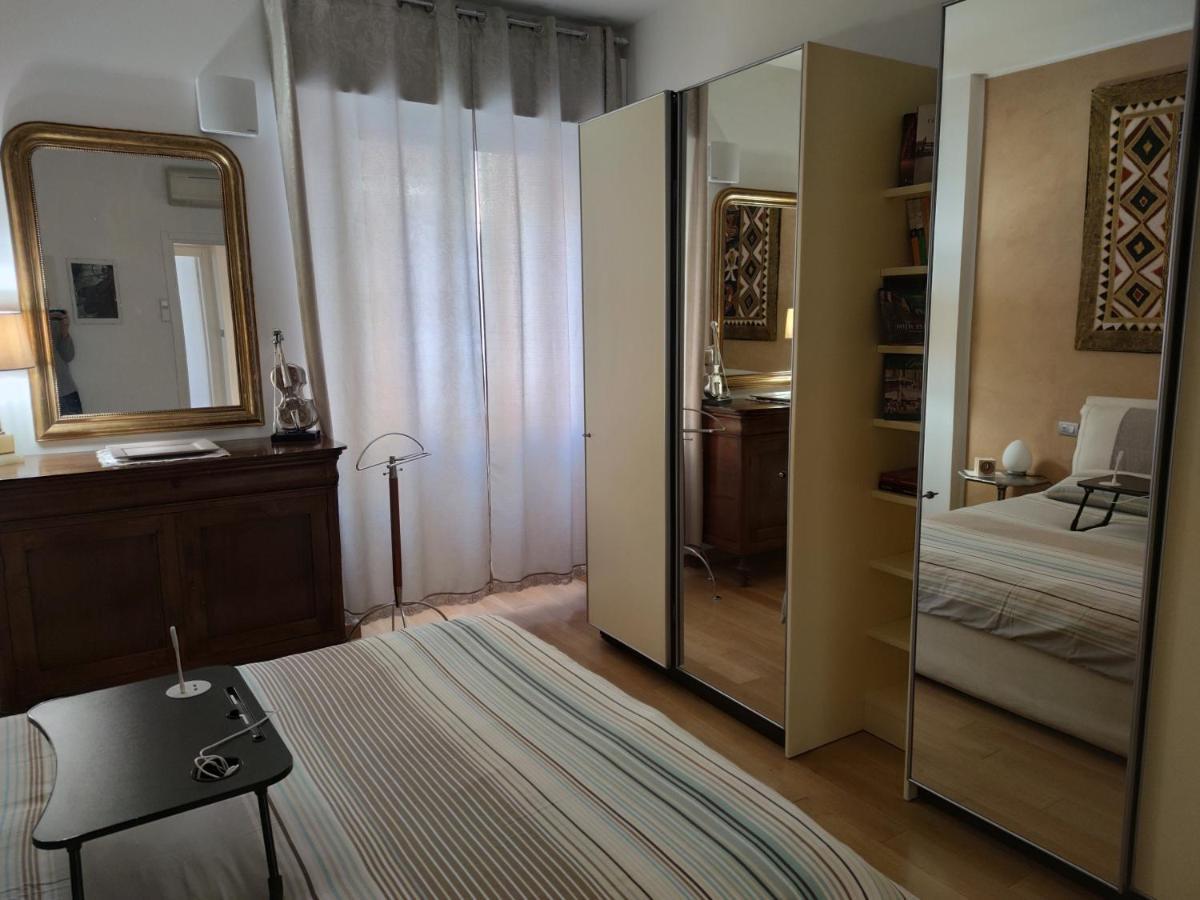 Appartamento Emmerosa, Centro Citta, Parcheggio Verona Exteriör bild