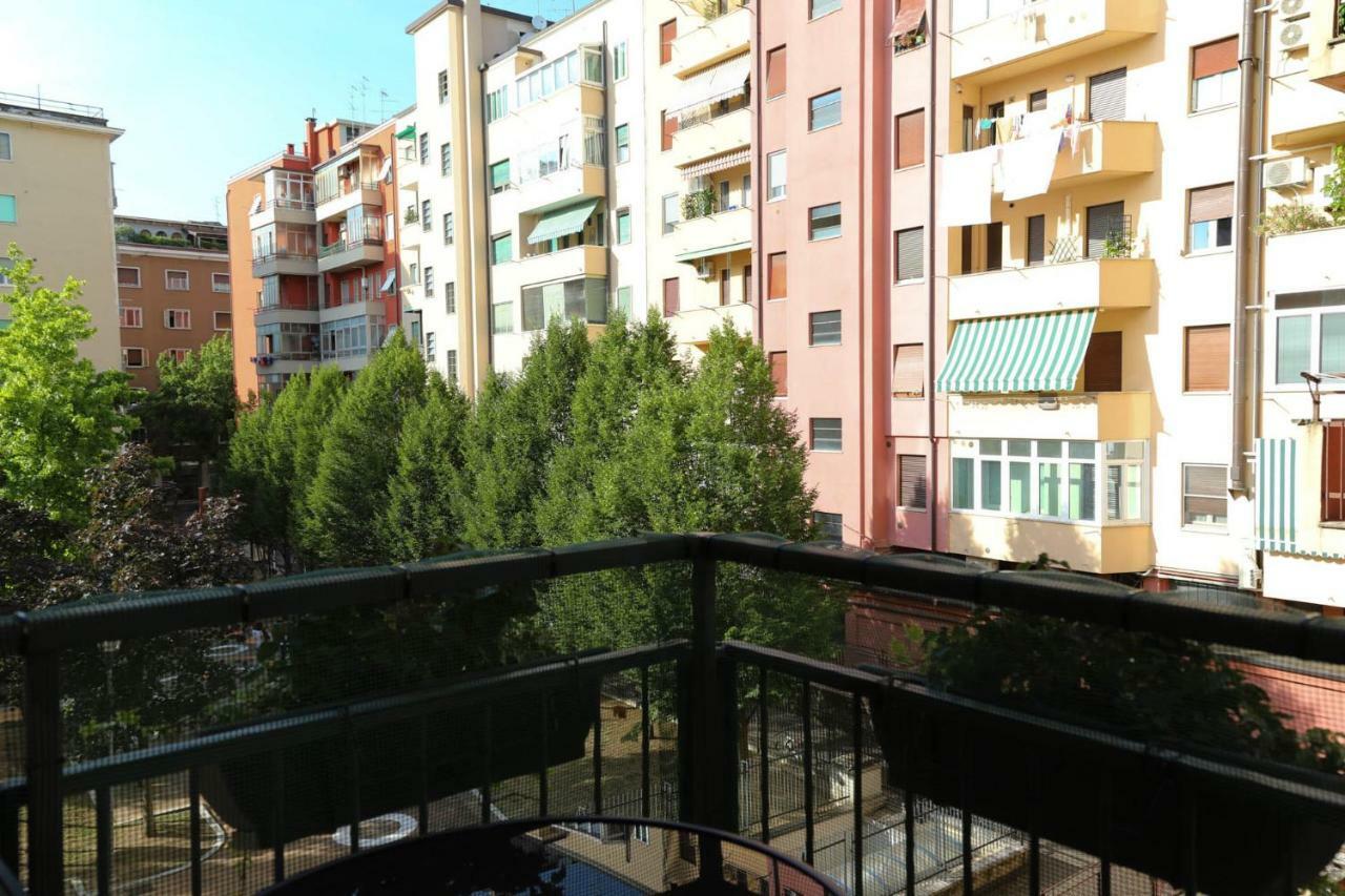 Appartamento Emmerosa, Centro Citta, Parcheggio Verona Exteriör bild